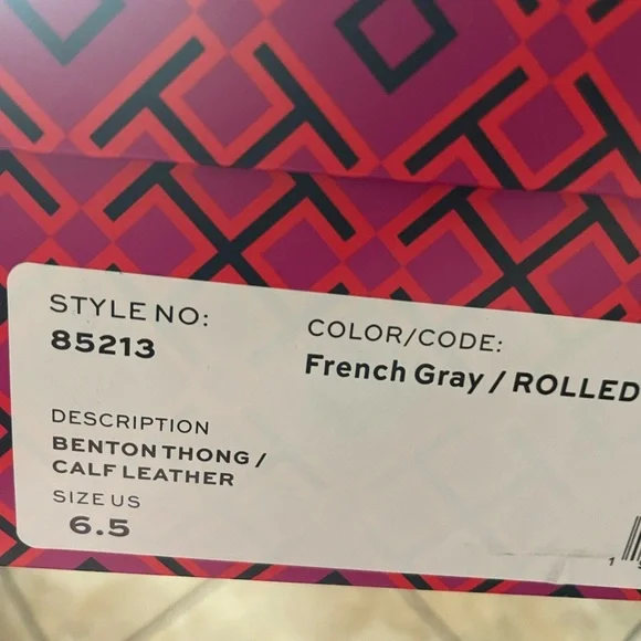 Tory Burch Floral Sandals new with box never worn ๐๐ธ๐ - Picture 6 of 9